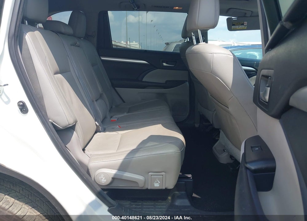 2017 TOYOTA HIGHLANDER XLE VIN: 5TDKZRFH8HS508760