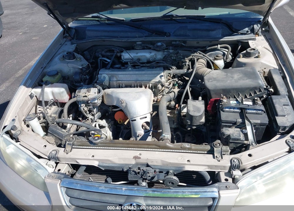 2000 TOYOTA CAMRY LE VIN: JT2BG22K7Y0525706
