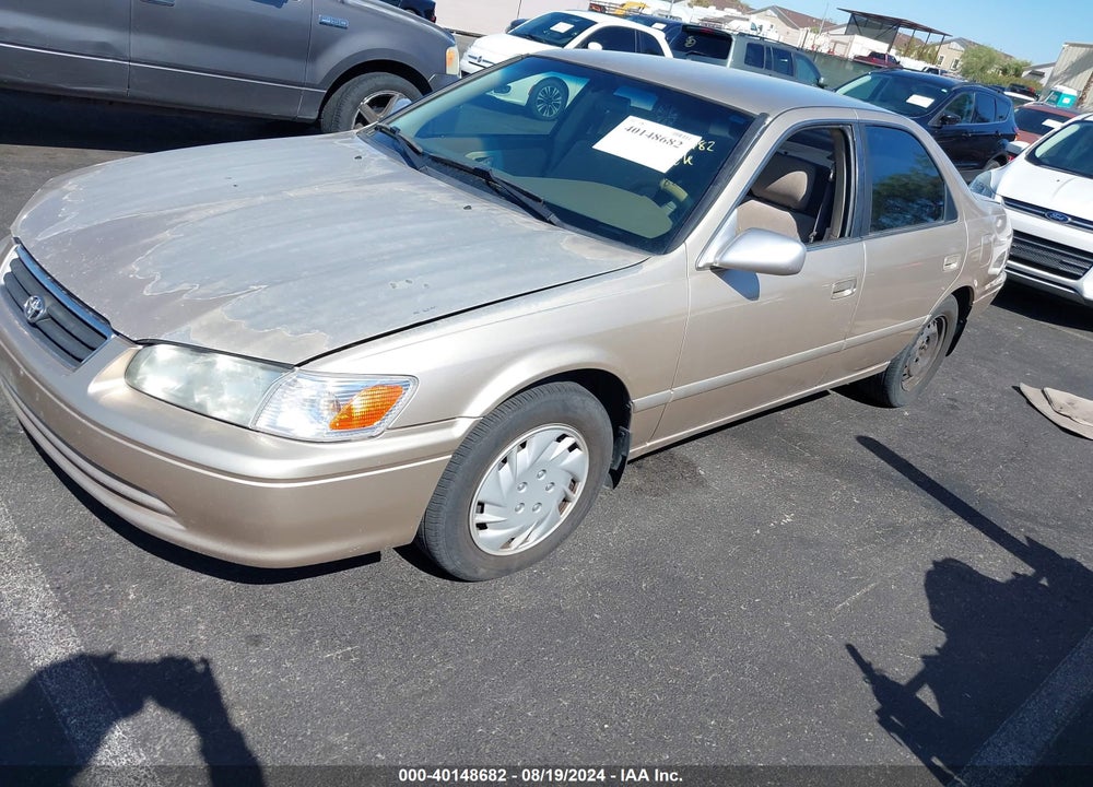 2000 TOYOTA CAMRY LE VIN: JT2BG22K7Y0525706