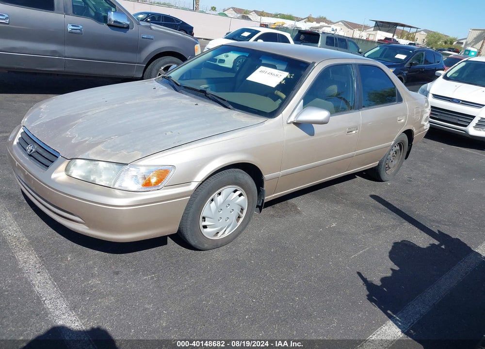 2000 TOYOTA CAMRY LE VIN: JT2BG22K7Y0525706
