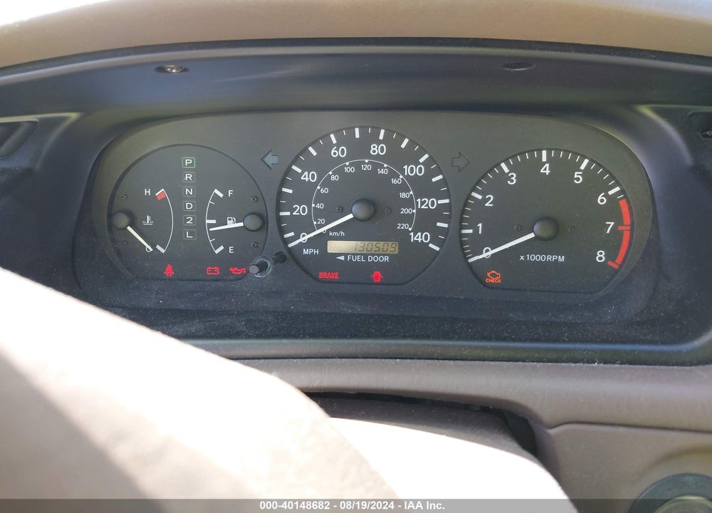 2000 TOYOTA CAMRY LE VIN: JT2BG22K7Y0525706