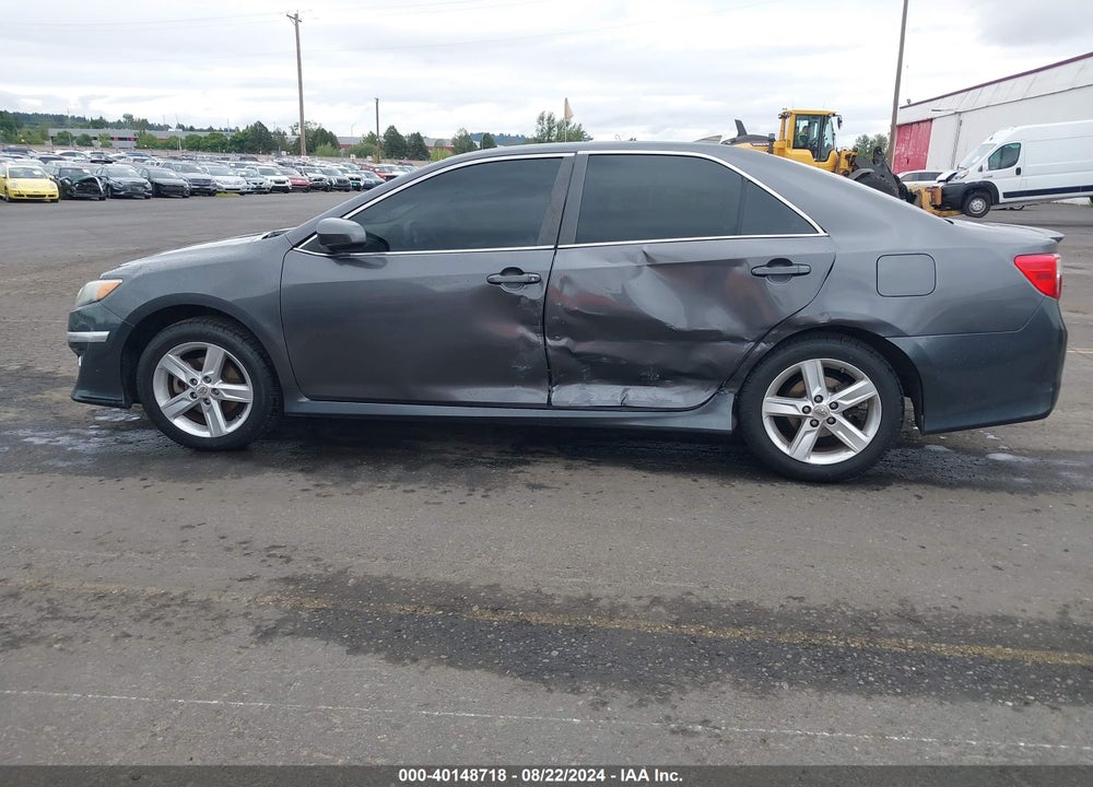 2013 TOYOTA CAMRY SE VIN: 4T1BF1FK4DU658579