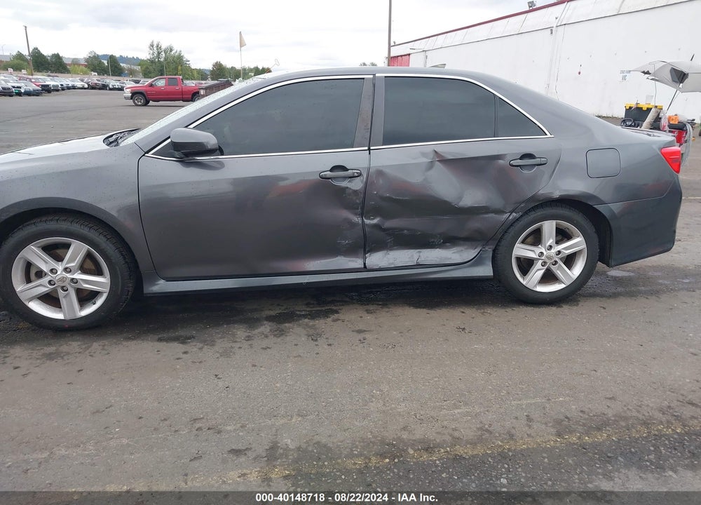 2013 TOYOTA CAMRY SE VIN: 4T1BF1FK4DU658579