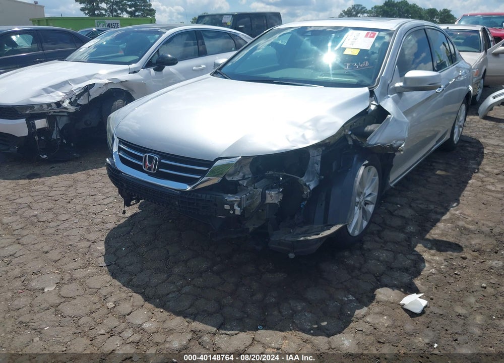 2015 HONDA ACCORD EX-L V-6 VIN: 1HGCR3F88FA030871