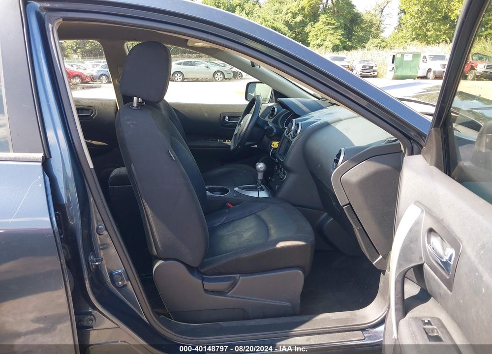 2014 NISSAN ROGUE SELECT S VIN: JN8AS5MV2EW715209