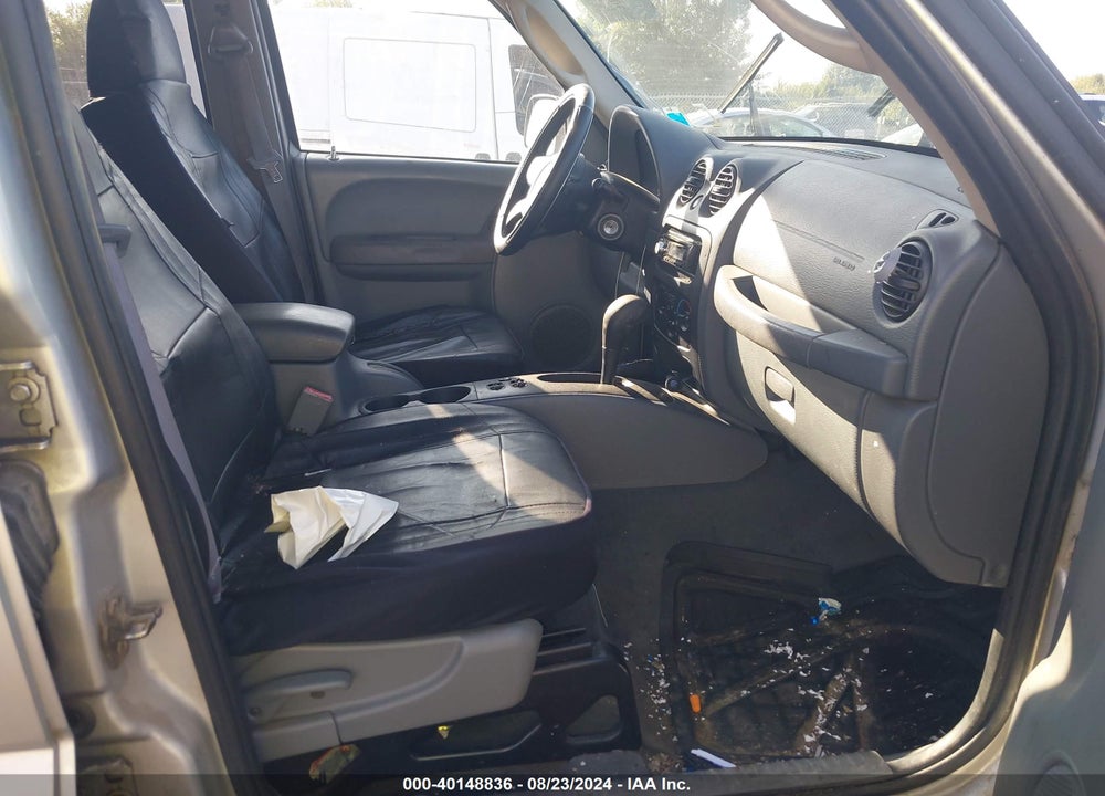 2005 JEEP LIBERTY SPORT VIN: 1J4GL48K35W681093
