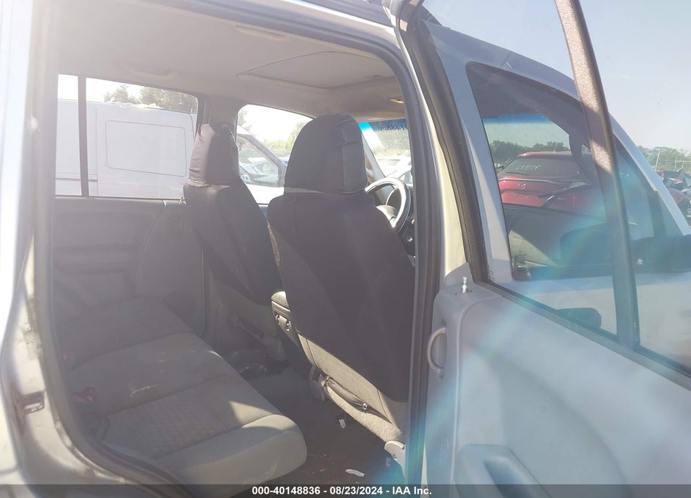 2005 JEEP LIBERTY SPORT VIN: 1J4GL48K35W681093