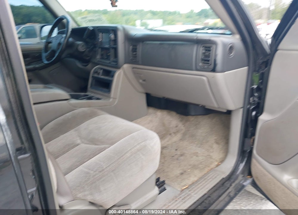 2003 CHEVROLET SUBURBAN 1500 LS VIN: 3GNEC16Z73G122581