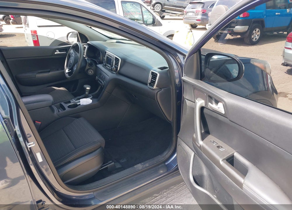 2018 KIA SPORTAGE LX VIN: KNDPM3AC4J7343576