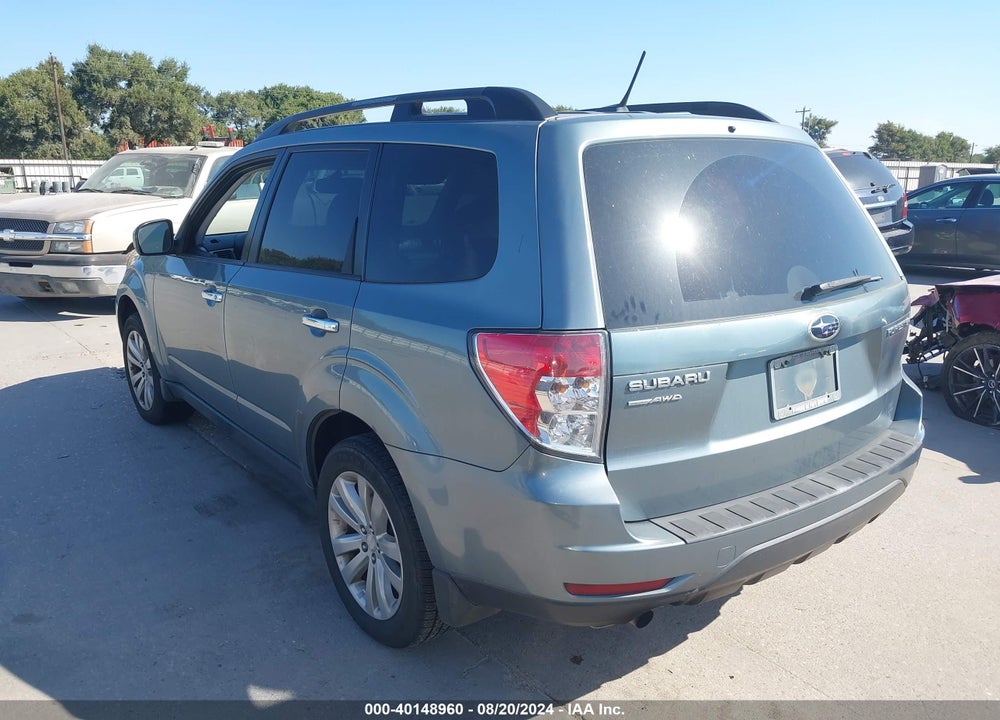 2011 SUBARU FORESTER 2.5X PREMIUM VIN: JF2SHBCC5BH714537