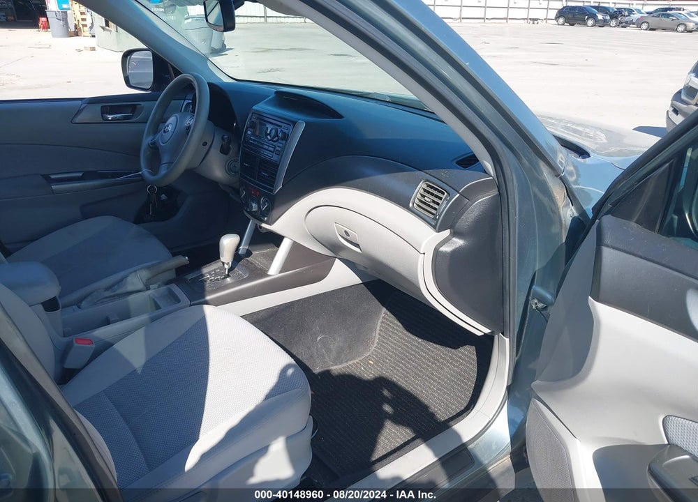 2011 SUBARU FORESTER 2.5X PREMIUM VIN: JF2SHBCC5BH714537