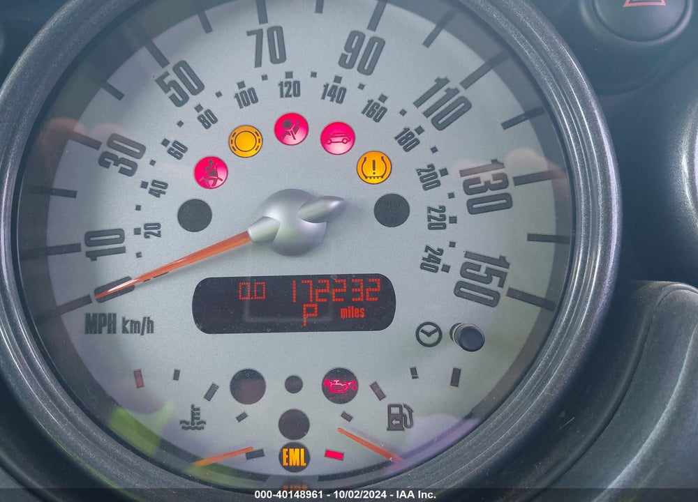 2005 MINI COOPER VIN: WMWRC33585TJ71282