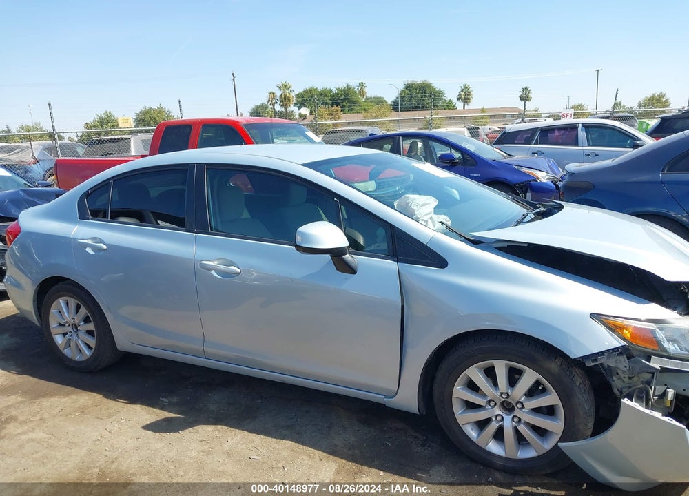 2012 HONDA CIVIC VIN: 2HGFB2F52CH559330