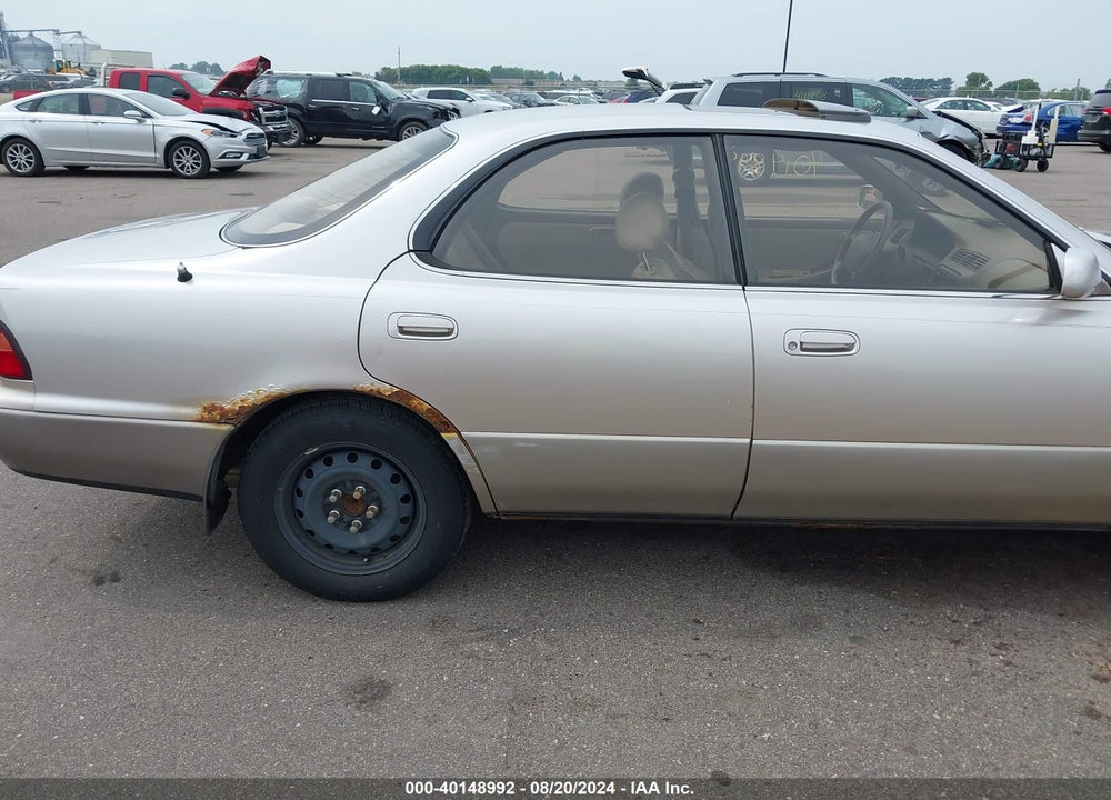 1996 LEXUS ES 300 VIN: JT8BF12G8T0143952