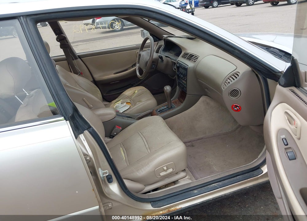 1996 LEXUS ES 300 VIN: JT8BF12G8T0143952