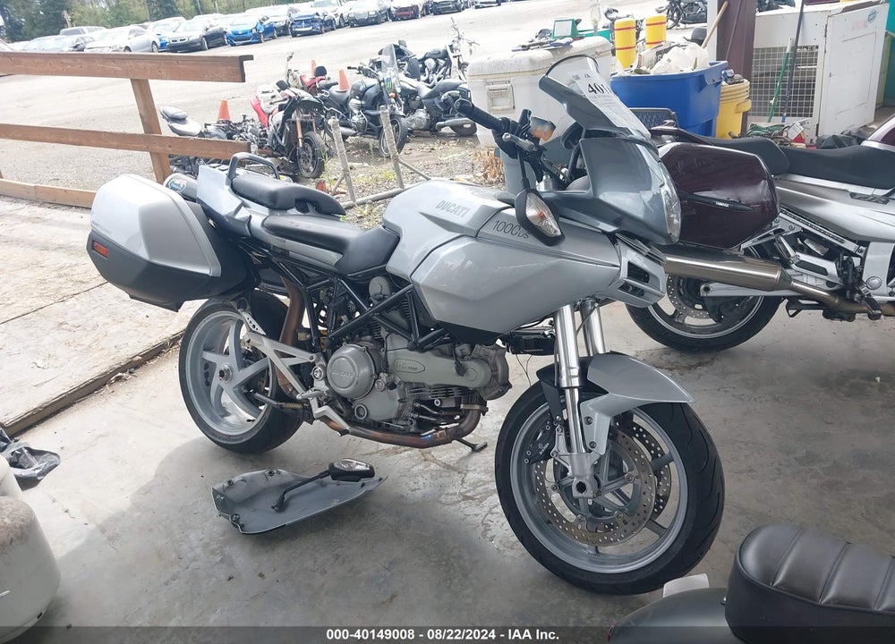 2004 DUCATI MULTISTRADA VIN: ZDM1VABP84B003054