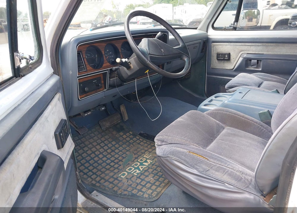1989 DODGE RAMCHARGER AD-100 VIN: 3B4GE17Y6KM944979