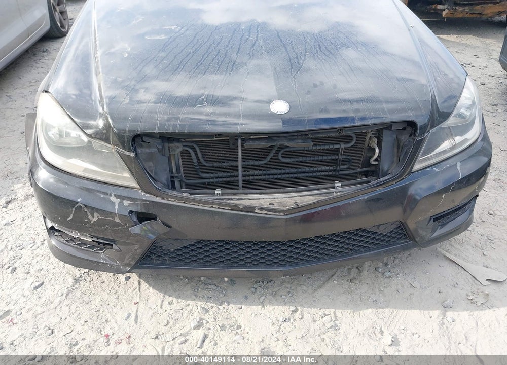 2012 MERCEDES-BENZ C 250 LUXURY/SPORT VIN: WDDGF4HB2CR218473