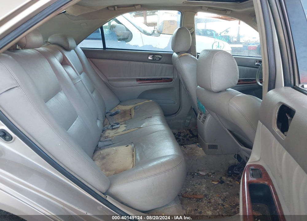 2002 TOYOTA CAMRY XLE V6 VIN: 4T1BF30K32U008966