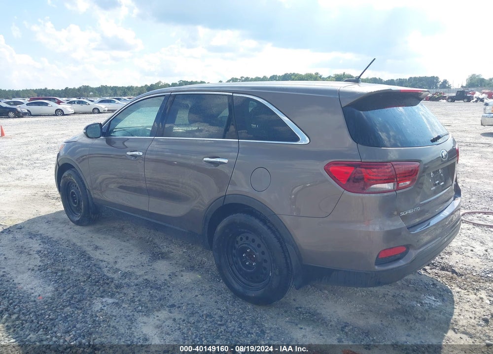 2019 KIA SORENTO 2.4L LX VIN: 5XYPG4A35KG566484