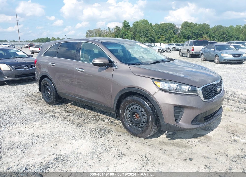 2019 KIA SORENTO 2.4L LX VIN: 5XYPG4A35KG566484