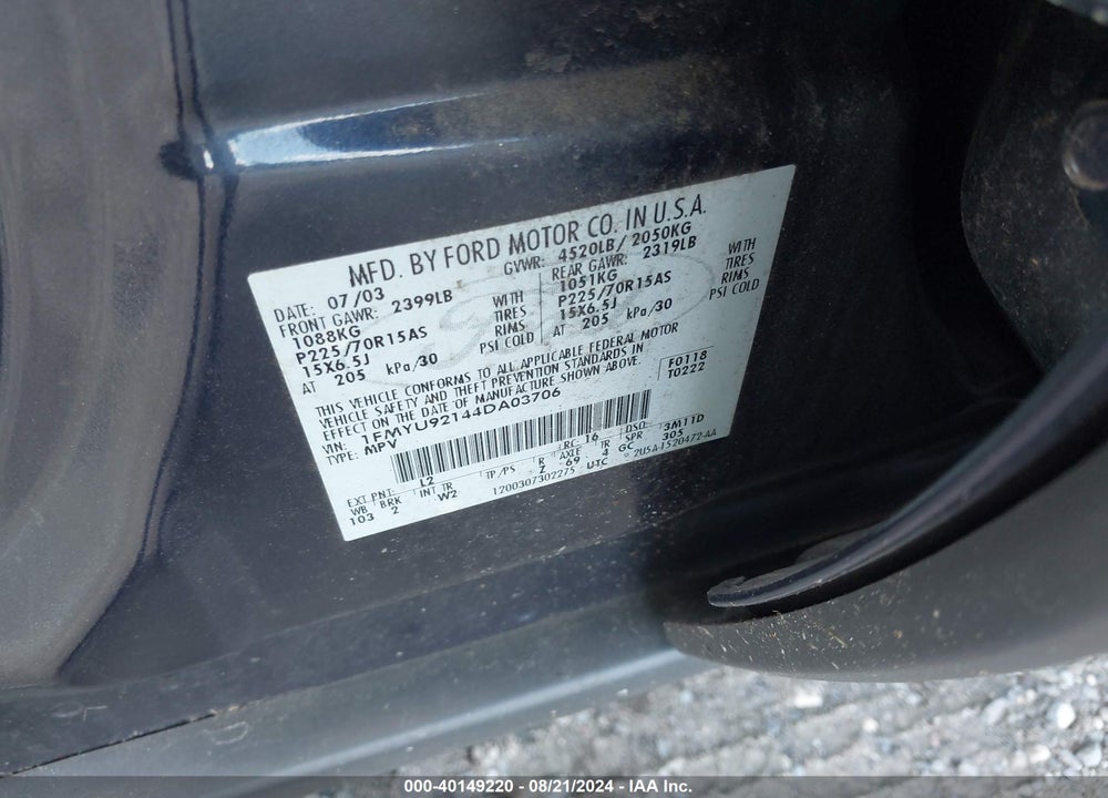 2004 FORD ESCAPE XLS VIN: 1FMYU92144DA03706