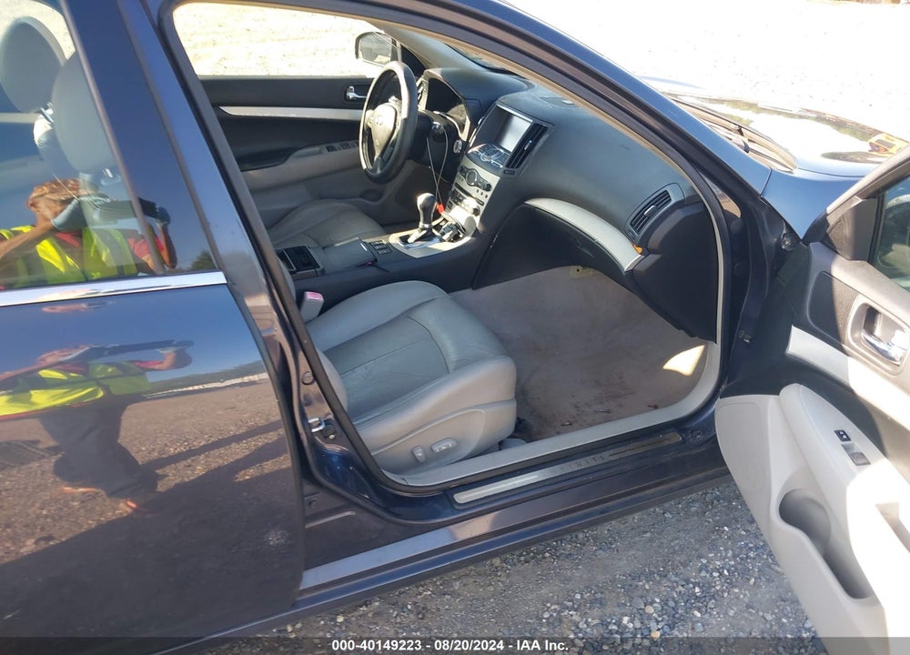 2007 INFINITI G35X VIN: JNKBV61F67M808404
