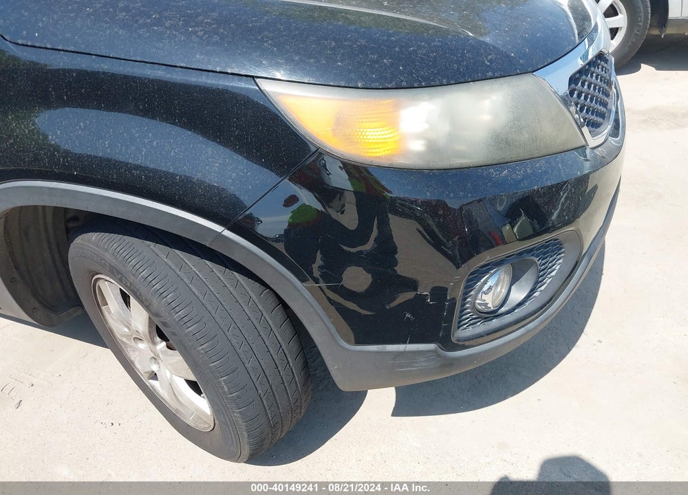 2012 KIA SORENTO LX VIN: 5XYKT4A61CG226136