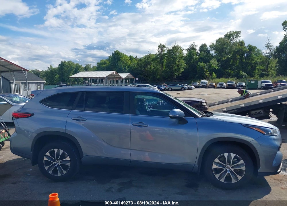 2023 TOYOTA HIGHLANDER XLE VIN: 5TDKDRAH9PS026691