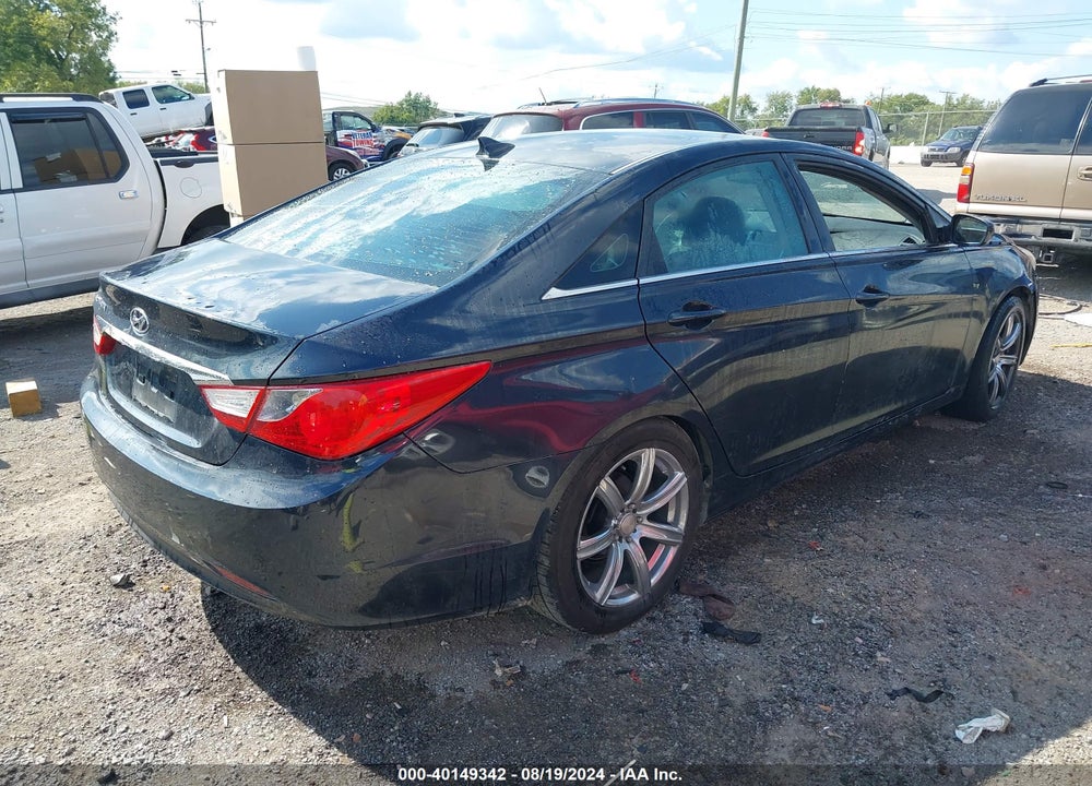2013 HYUNDAI SONATA GLS VIN: 5NPEB4AC8DH631930