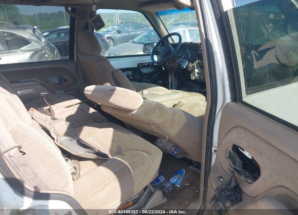 1999 GMC YUKON VIN: 1GKEC13R0XJ804675