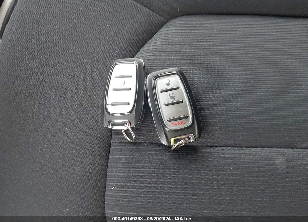 2020 CHRYSLER VOYAGER L VIN: 2C4RC1AG1LR136678