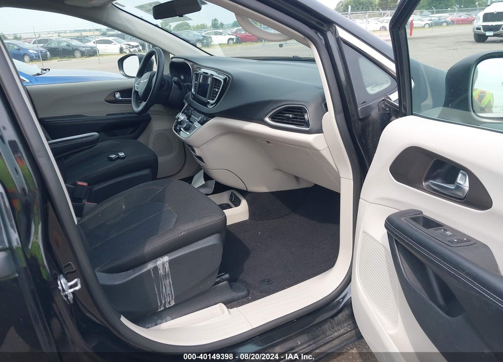 2020 CHRYSLER VOYAGER L VIN: 2C4RC1AG1LR136678