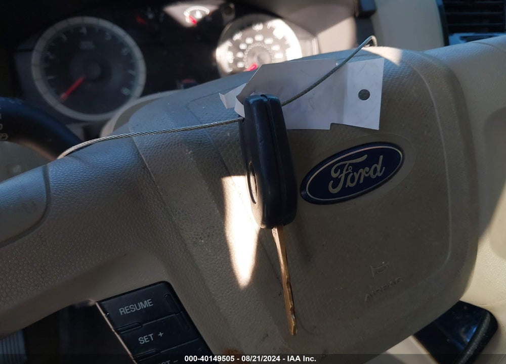 2008 FORD ESCAPE XLT VIN: 1FMCU93Z88KD56627