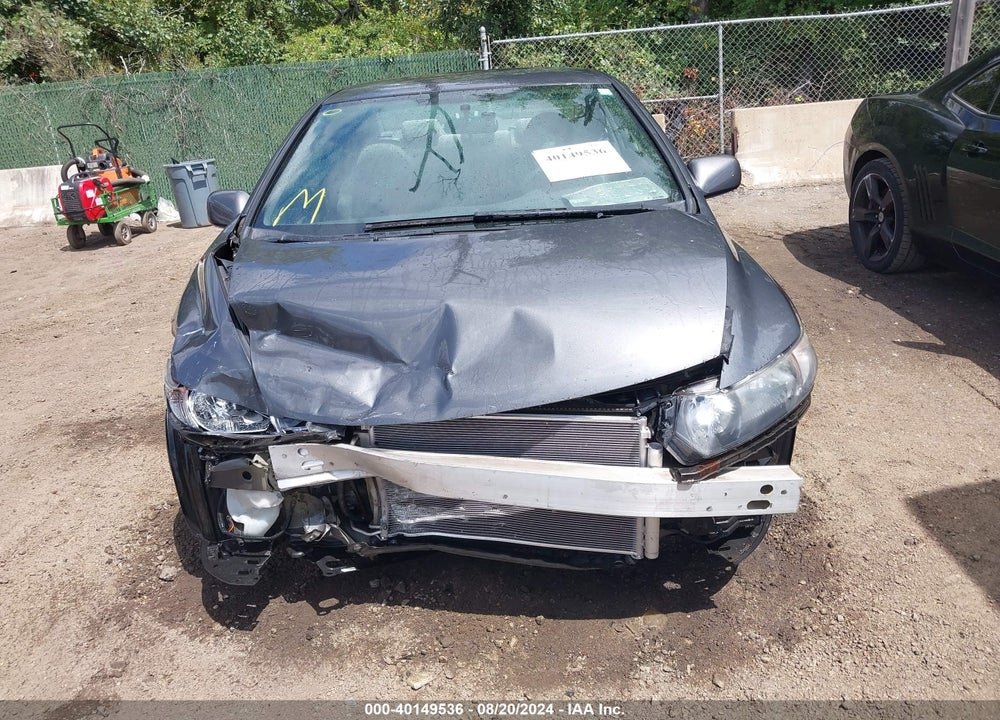 2010 HONDA CIVIC LX VIN: 2HGFG1B60AH527211