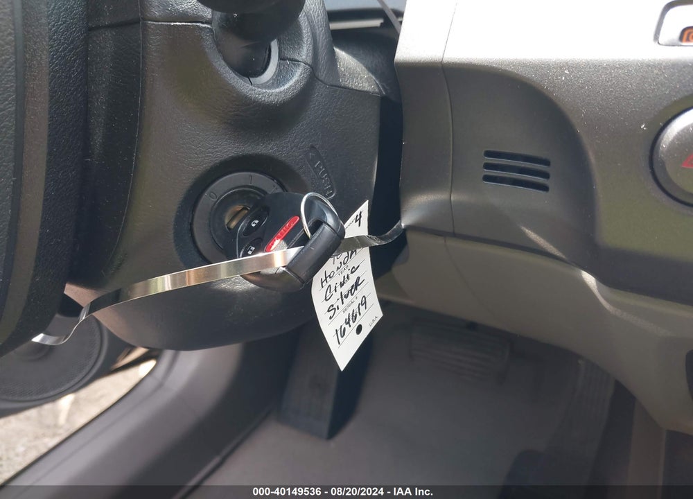 2010 HONDA CIVIC LX VIN: 2HGFG1B60AH527211