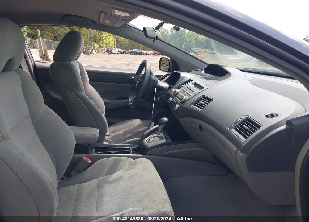 2010 HONDA CIVIC LX VIN: 2HGFG1B60AH527211