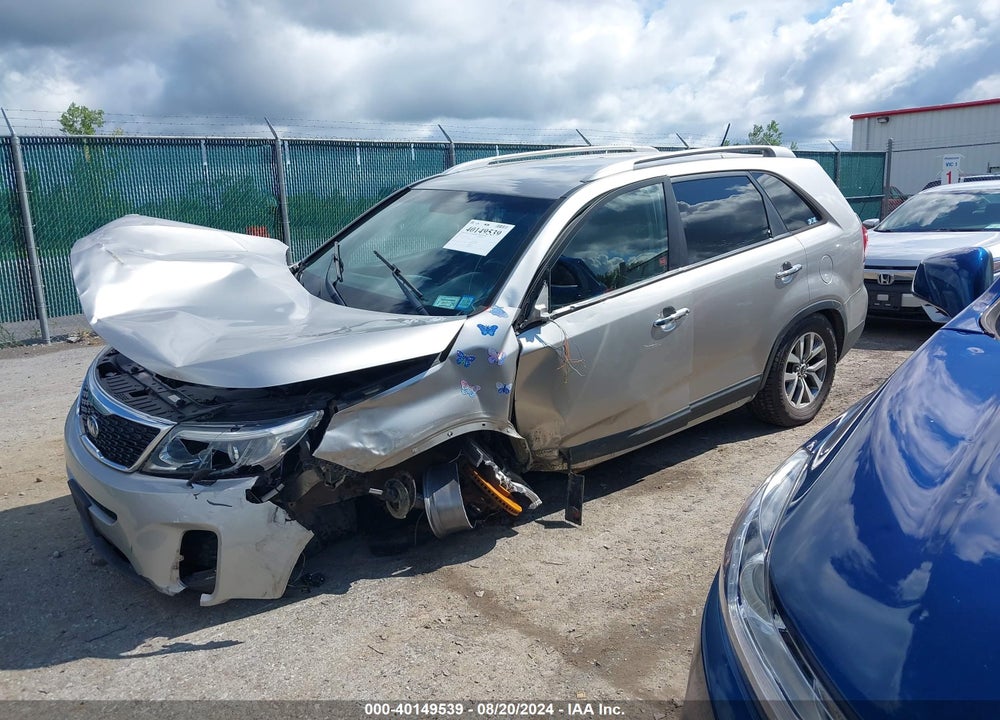 2014 KIA SORENTO LX VIN: 5XYKTCA6XEG527713