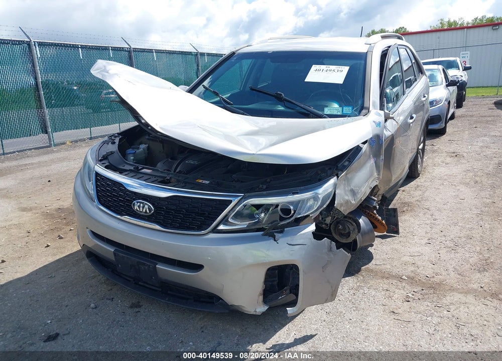 2014 KIA SORENTO LX VIN: 5XYKTCA6XEG527713