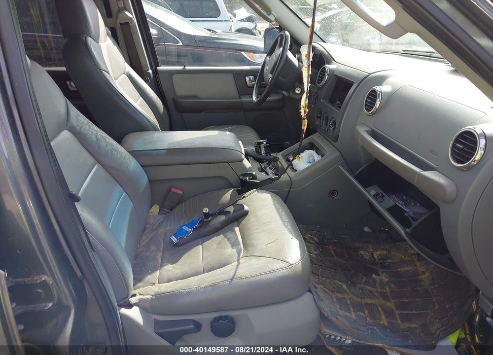 2004 FORD EXPEDITION NBX/XLT VIN: 1FMFU16L84LB59161