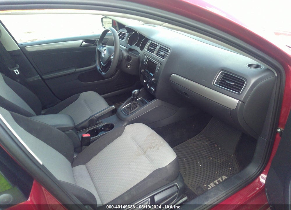 2017 VOLKSWAGEN JETTA 1.4T S VIN: 3VW2B7AJ1HM385657