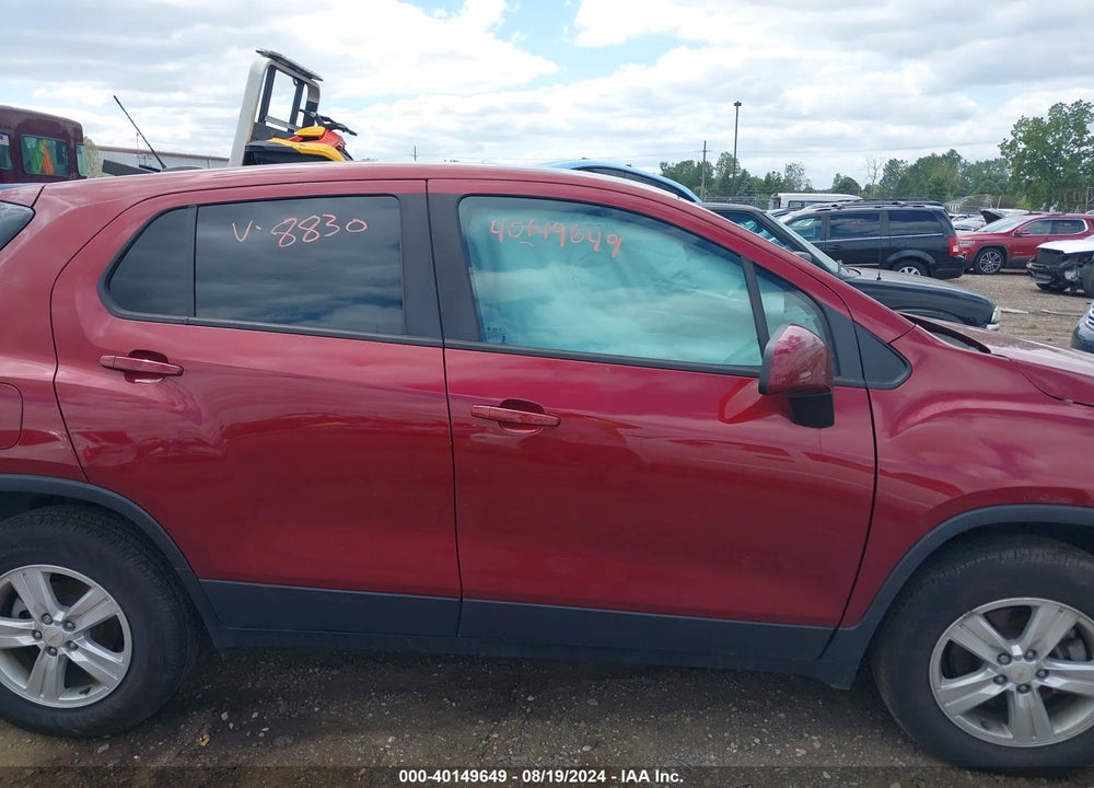 2021 CHEVROLET TRAX AWD LS VIN: KL7CJNSB1MB338830