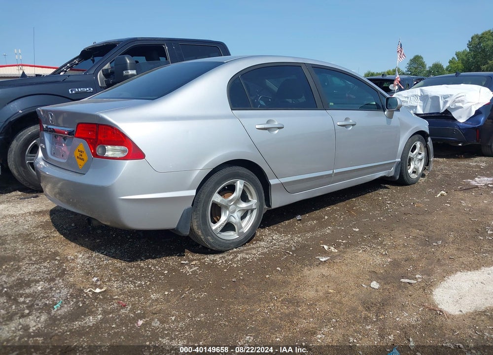 2010 HONDA CIVIC LX VIN: 19XFA1F57AE071351
