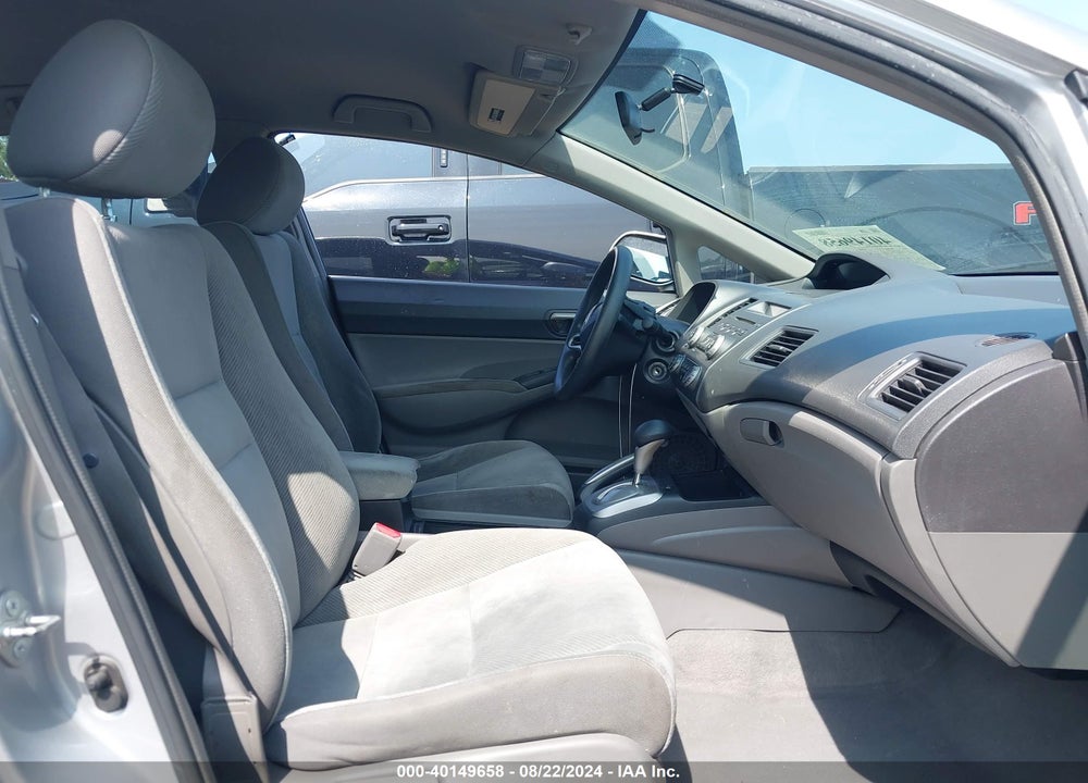 2010 HONDA CIVIC LX VIN: 19XFA1F57AE071351
