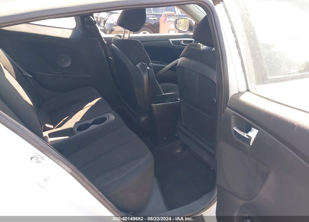 2017 HYUNDAI VELOSTER VIN: KMHTC6AD7HU307111