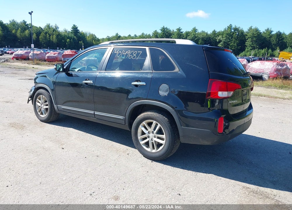 2014 KIA SORENTO LX VIN: 5XYKT3A60EG503842