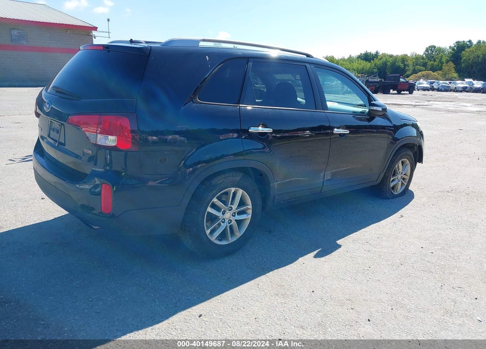 2014 KIA SORENTO LX VIN: 5XYKT3A60EG503842