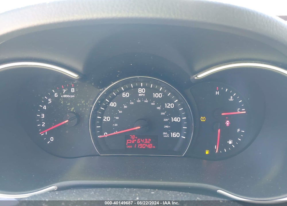 2014 KIA SORENTO LX VIN: 5XYKT3A60EG503842