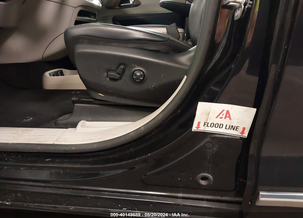 2019 CHRYSLER PACIFICA TOURING L VIN: 2C4RC1BG1KR604454