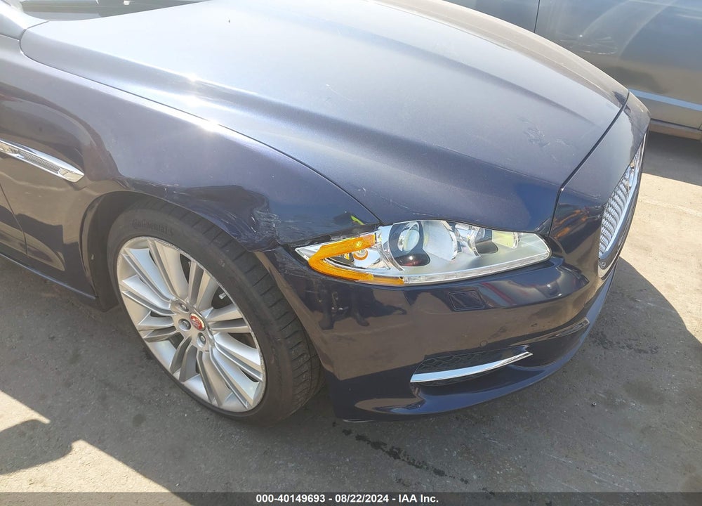 2015 JAGUAR XJ XJL PORTFOLIO VIN: SAJWA2GZ7F8V85727